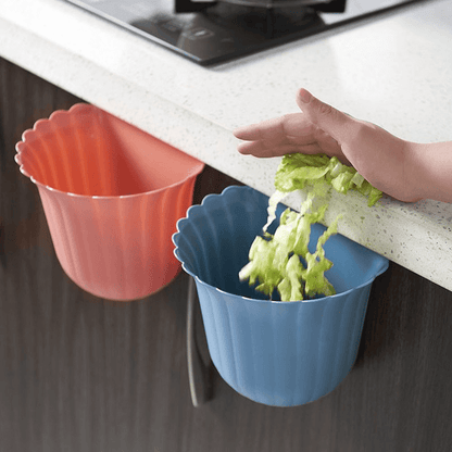 2 pcs kitchen hanging plastic trash can flower shape