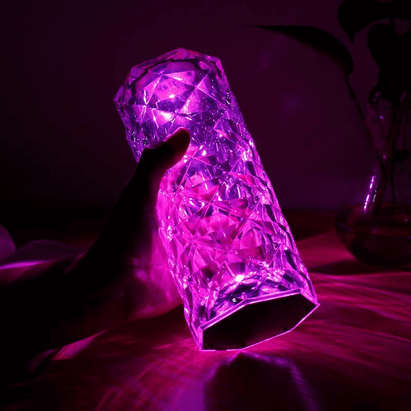 Diamond crystal table lamp