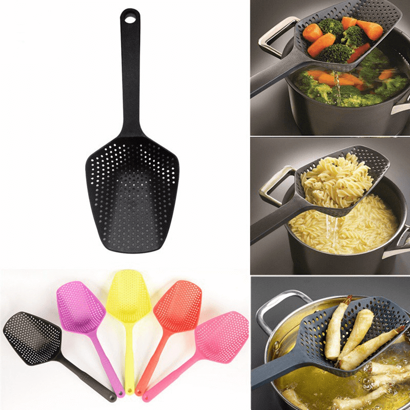 Strainer spoon