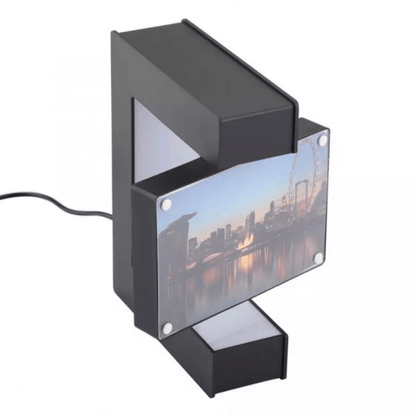 Magnetic floating photo frame