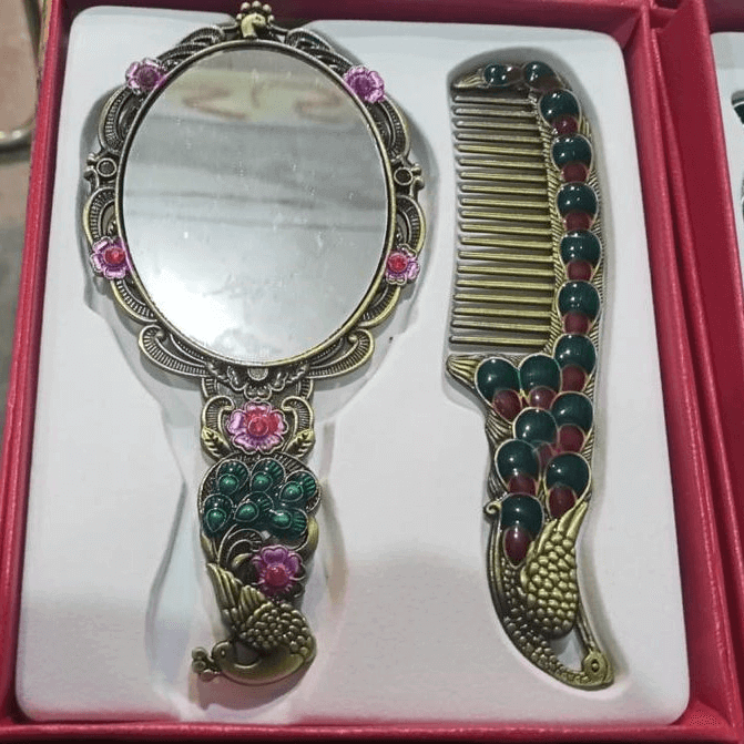 Metallic turkish style hand mirror and comb